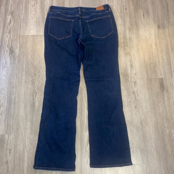 Lands’ End Women’s Mid Rise Bootcut Jeans Size 14 Dark Wash 31” Inseam - Picture 9 of 10
